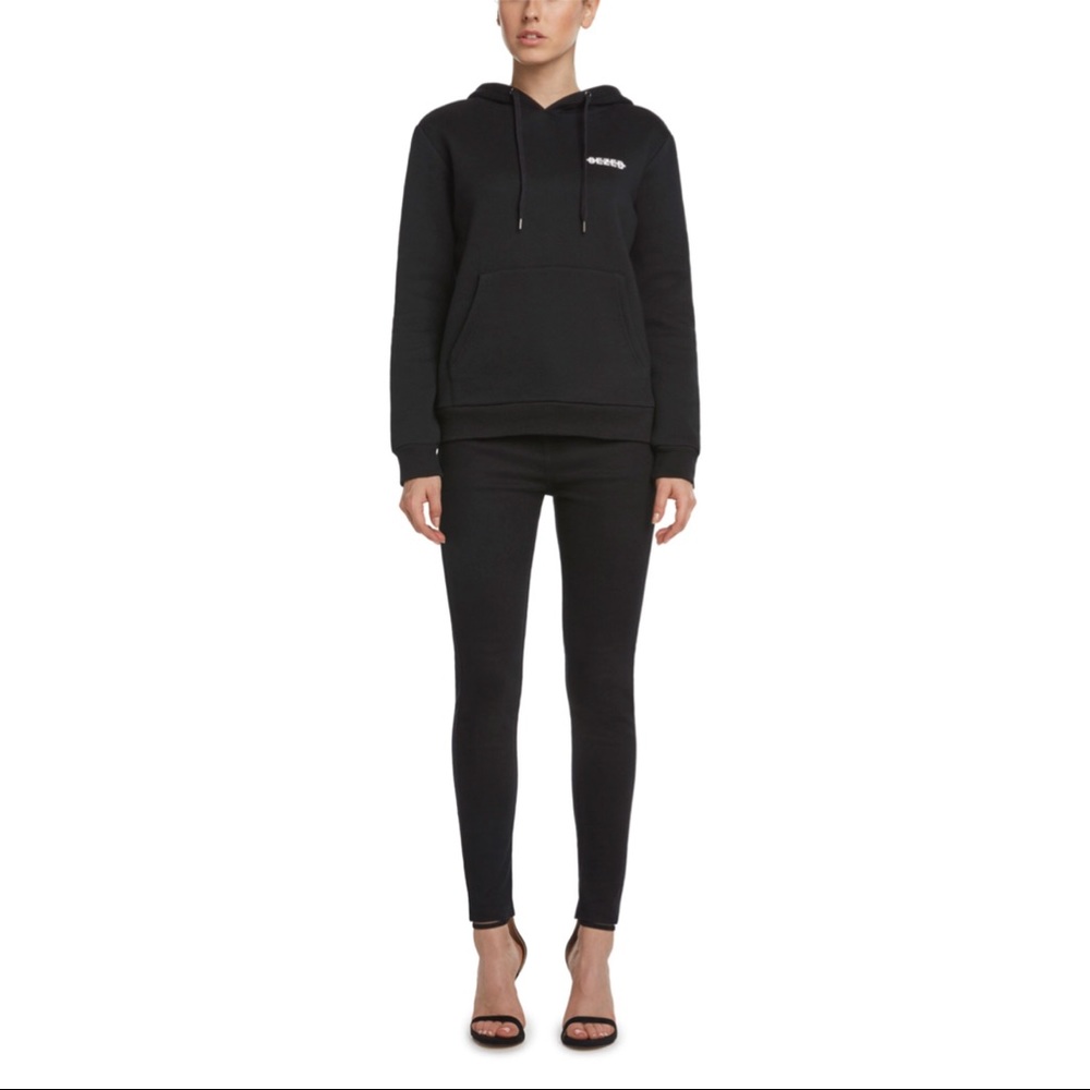 SEZED Hoodie in Black